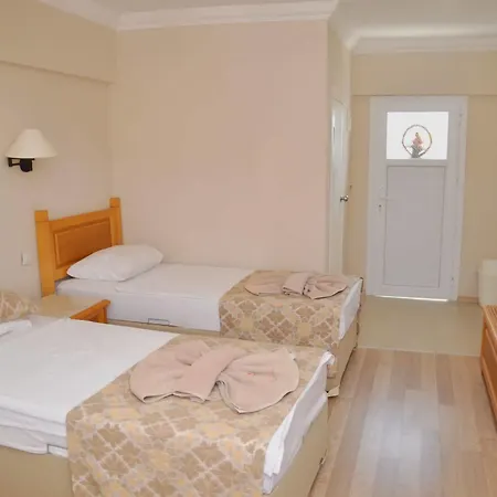 Can Hotel מלון 2*