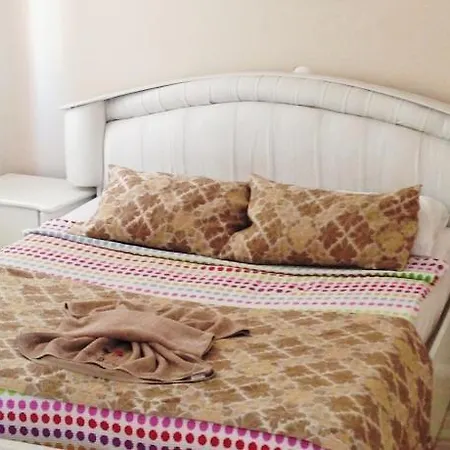 Can Hotel Отель 2*