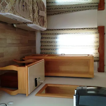 Can Hotel Отель 2*