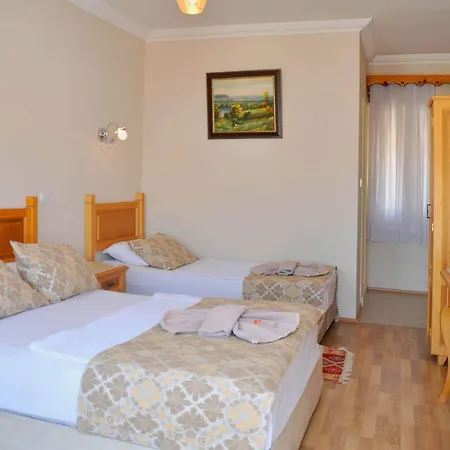 Can Hotel Отель 2*