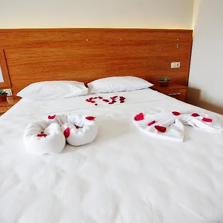 Can Hotel 2*
